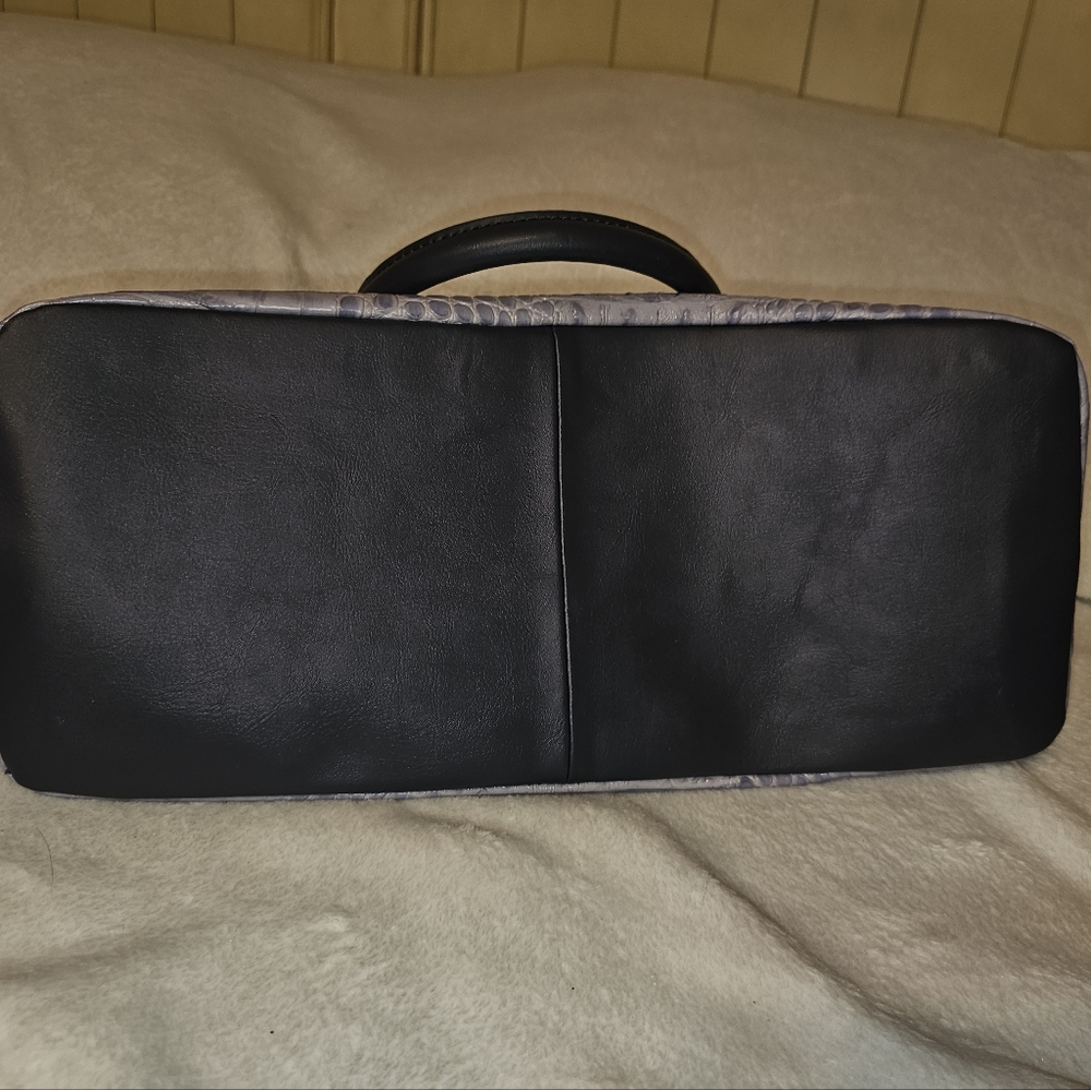 Shoulder Bag - Picture 4 of 7